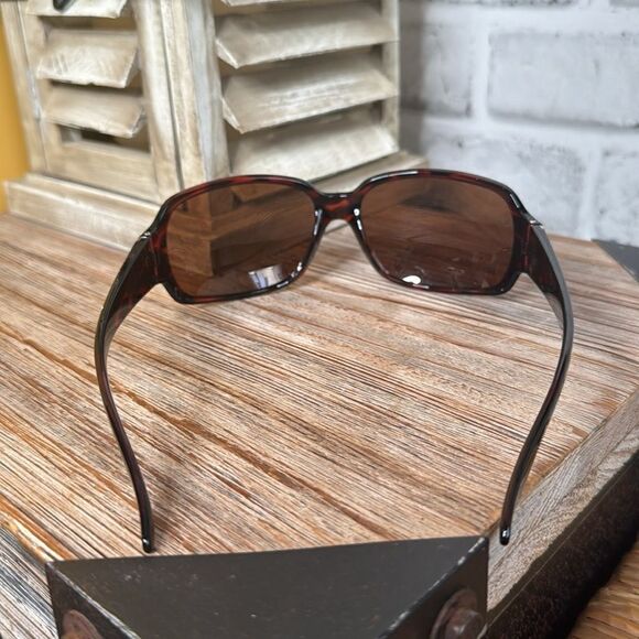 Islander Eyes Sunglasses - Picture 4 of 6